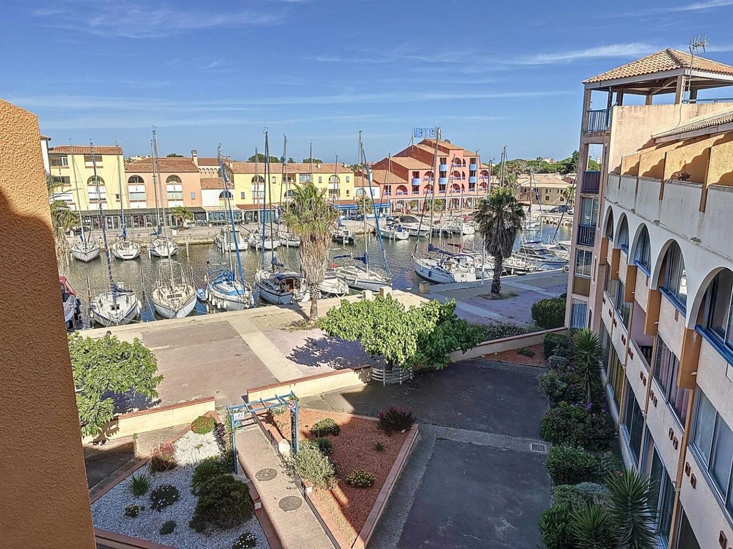 Appartement Vue Sur Port De Climatise, Parking Gratuit, Linges Et Serviettes Inclus